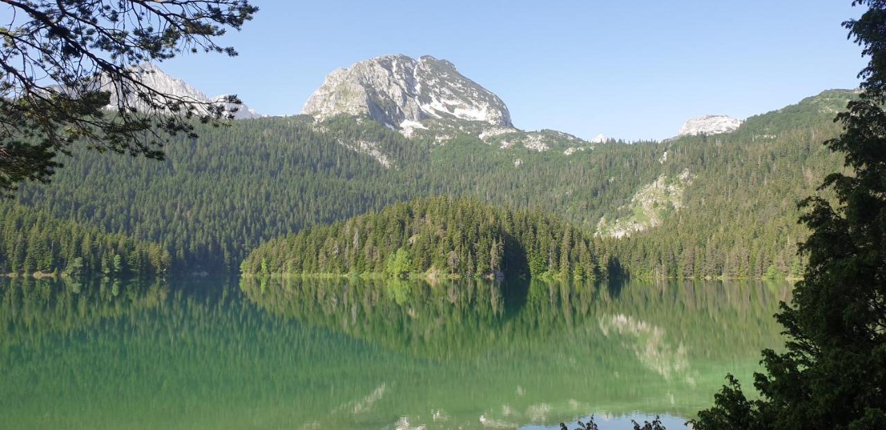 זבליאק Black Lake Chalet מראה חיצוני תמונה