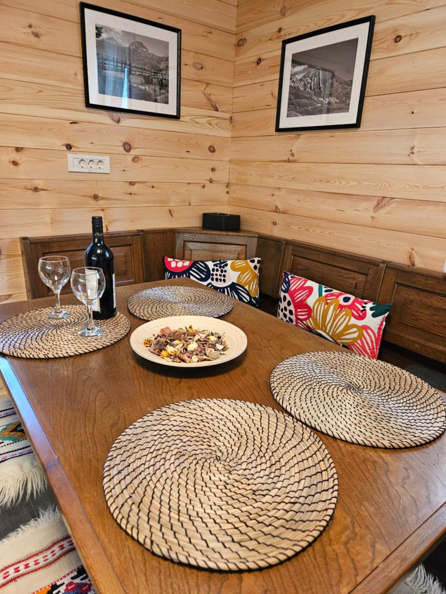 זבליאק Black Lake Chalet מראה חיצוני תמונה