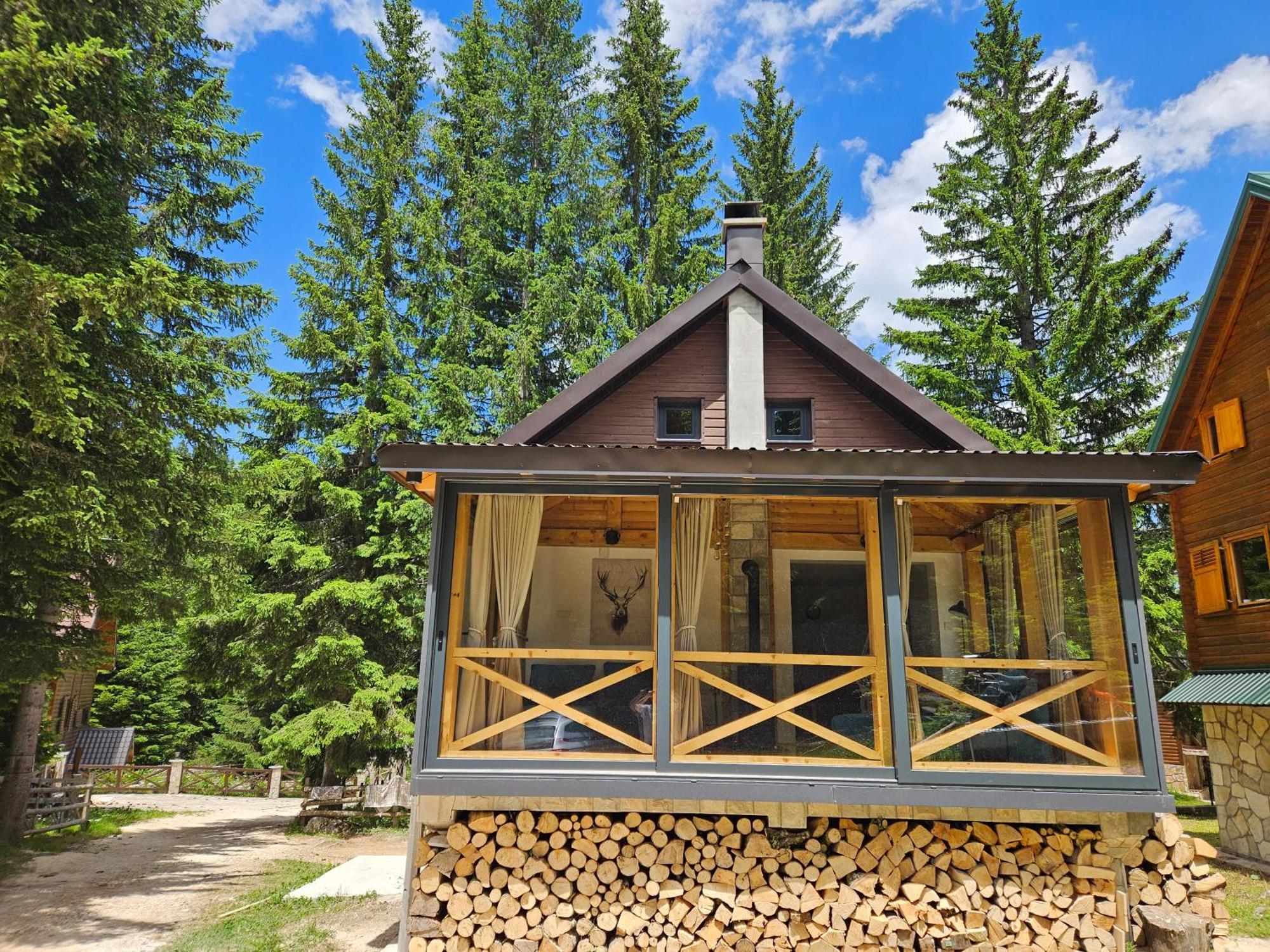 זבליאק Black Lake Chalet מראה חיצוני תמונה