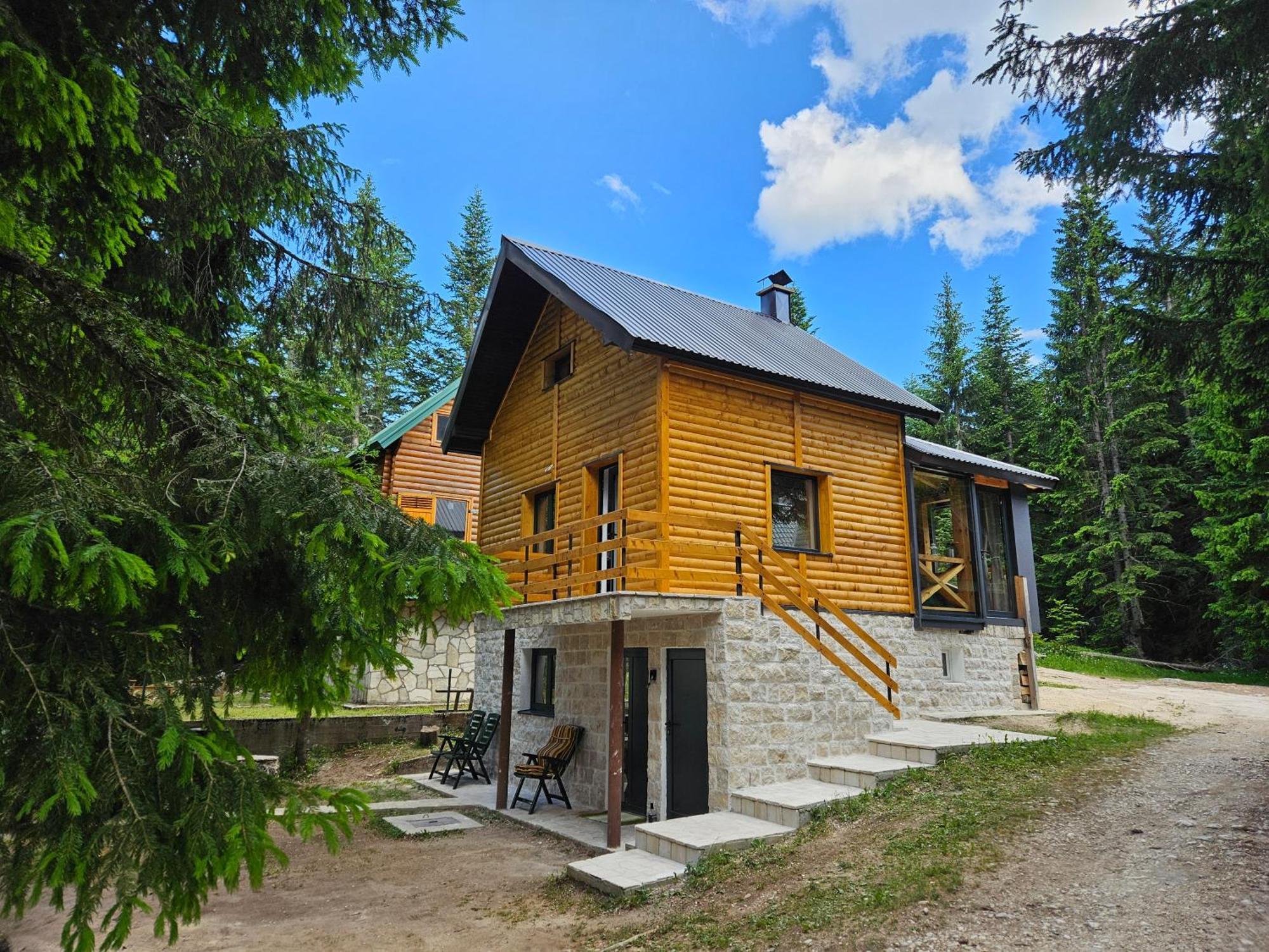 זבליאק Black Lake Chalet מראה חיצוני תמונה