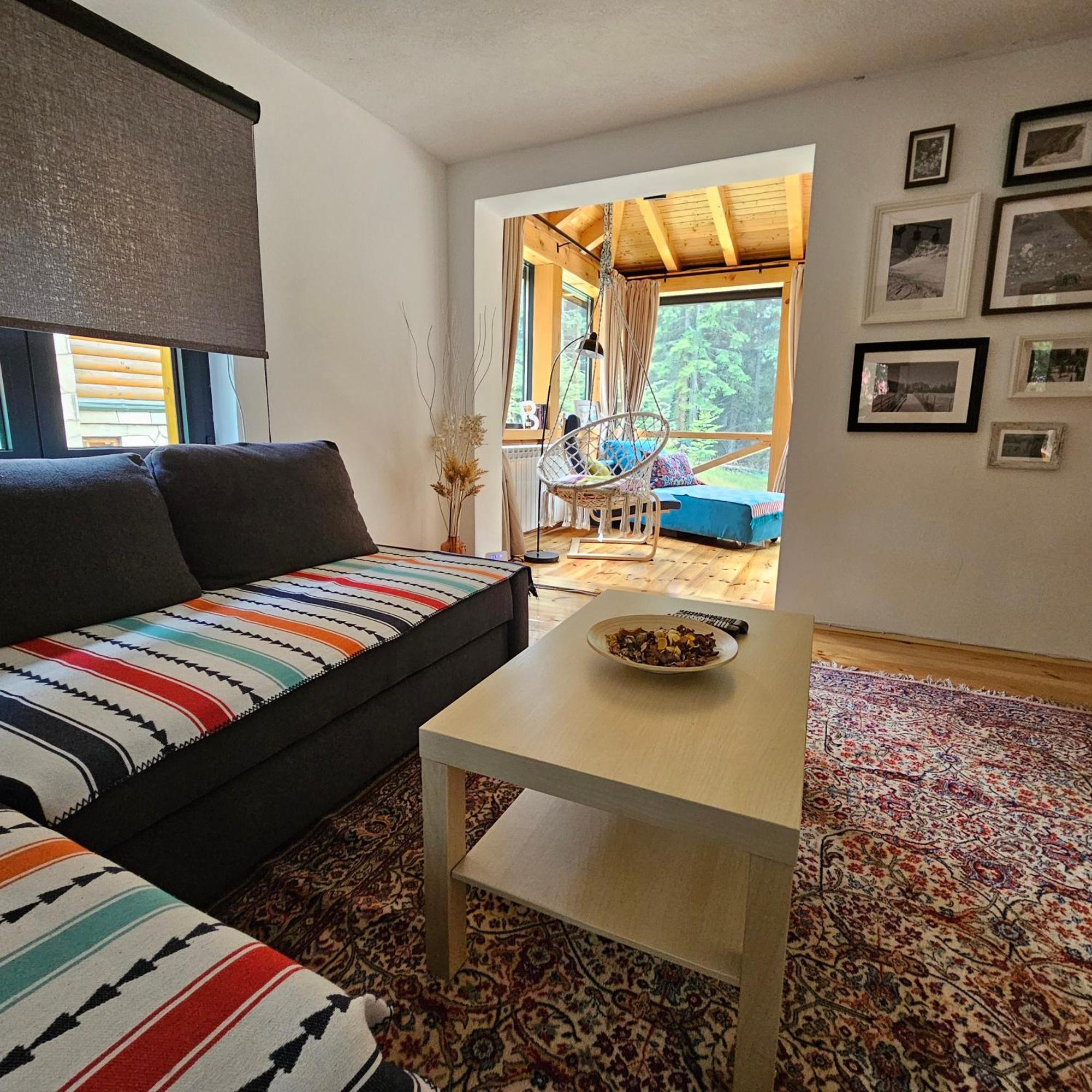 זבליאק Black Lake Chalet מראה חיצוני תמונה