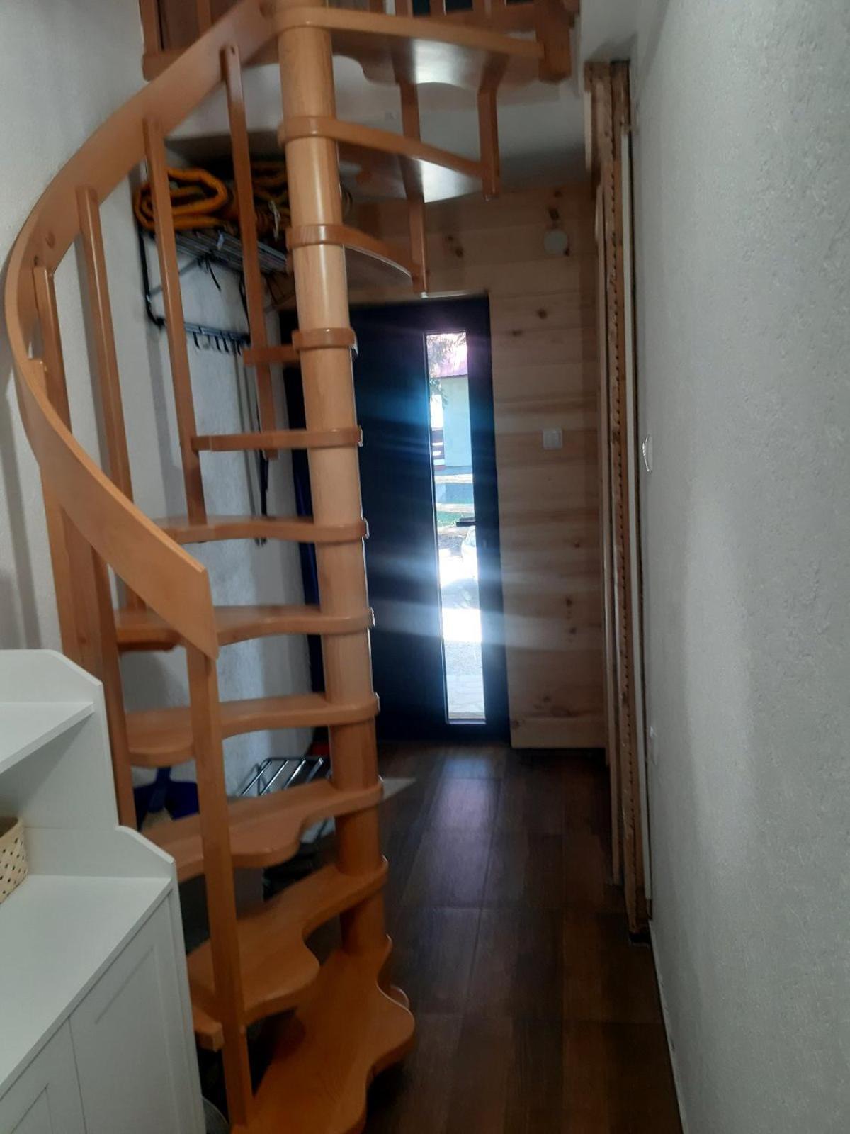 זבליאק Black Lake Chalet מראה חיצוני תמונה